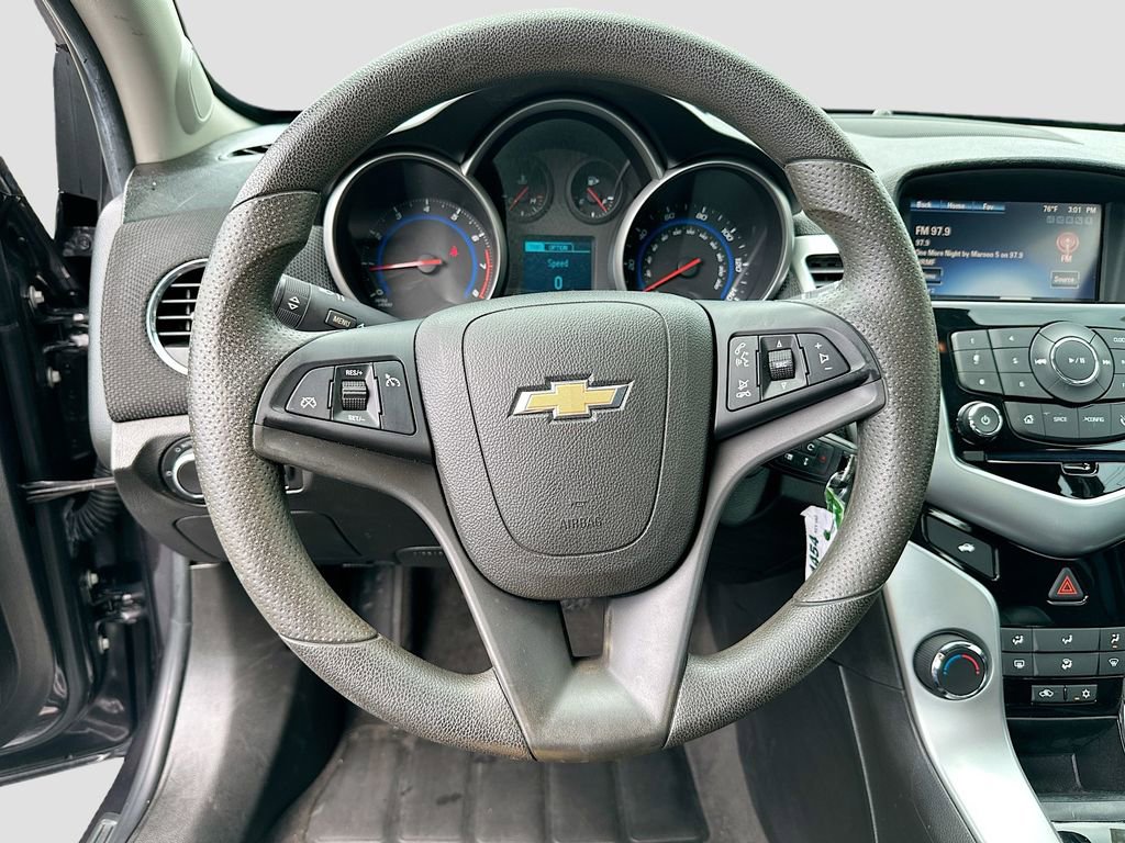 Used 2016 Chevrolet Cruze LT image 14