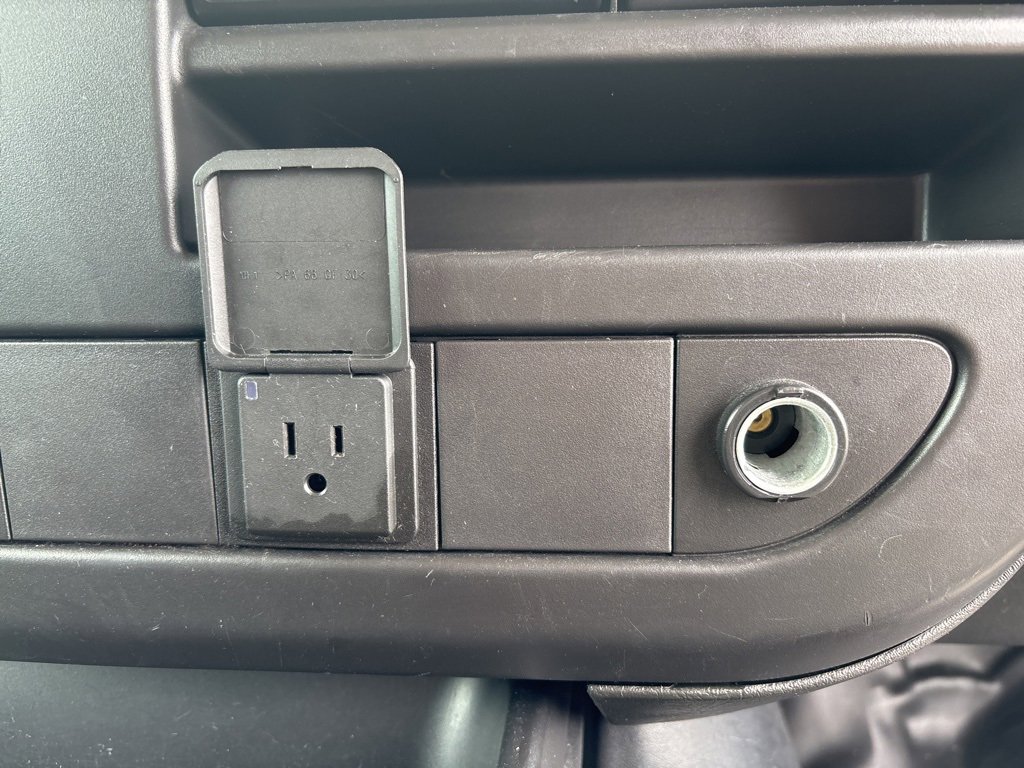 Used 2023 GMC Savana 2500 w/ Driver Convenience Package image 28