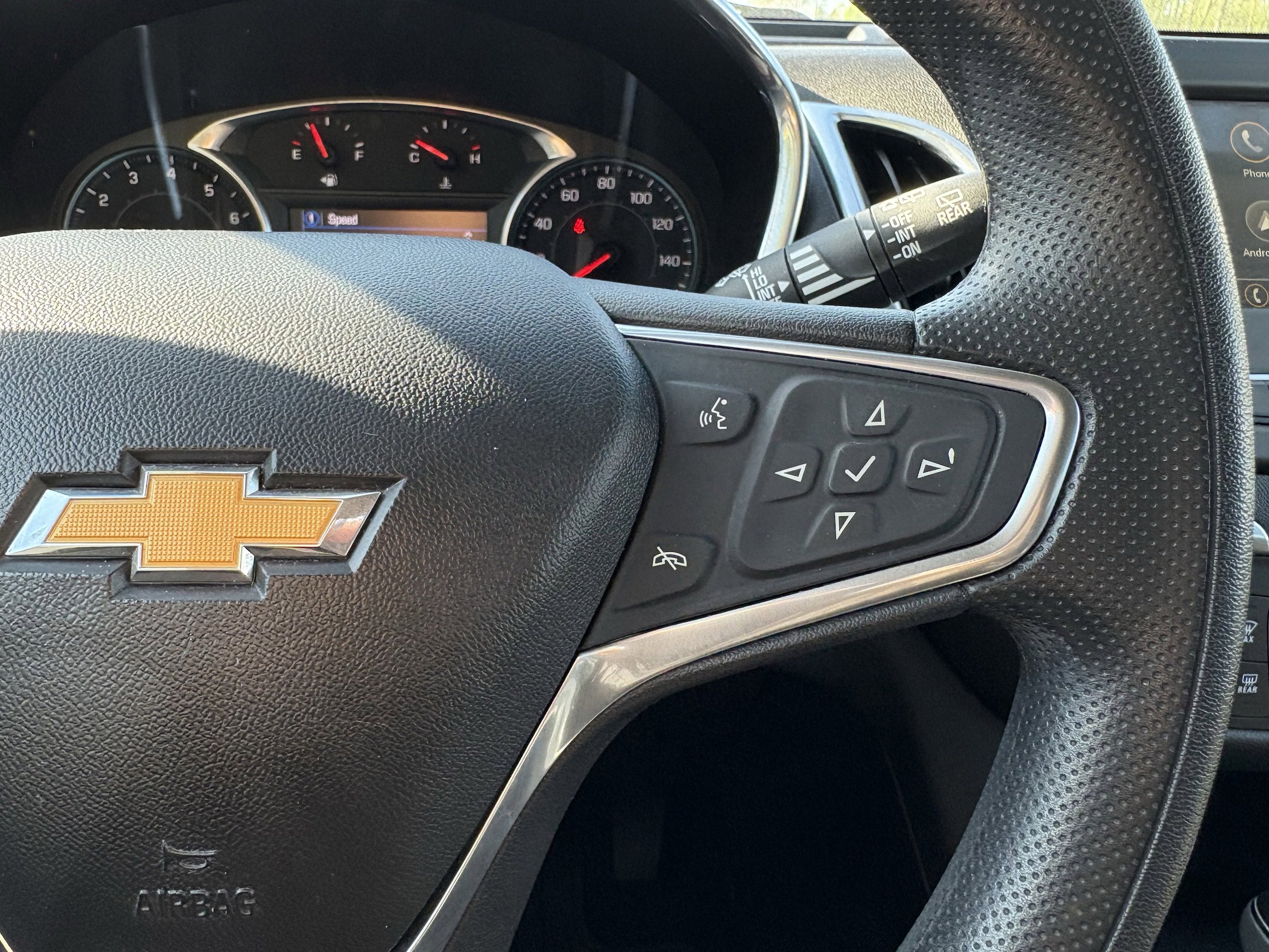 Used 2019 Chevrolet Equinox LT FWD image 16