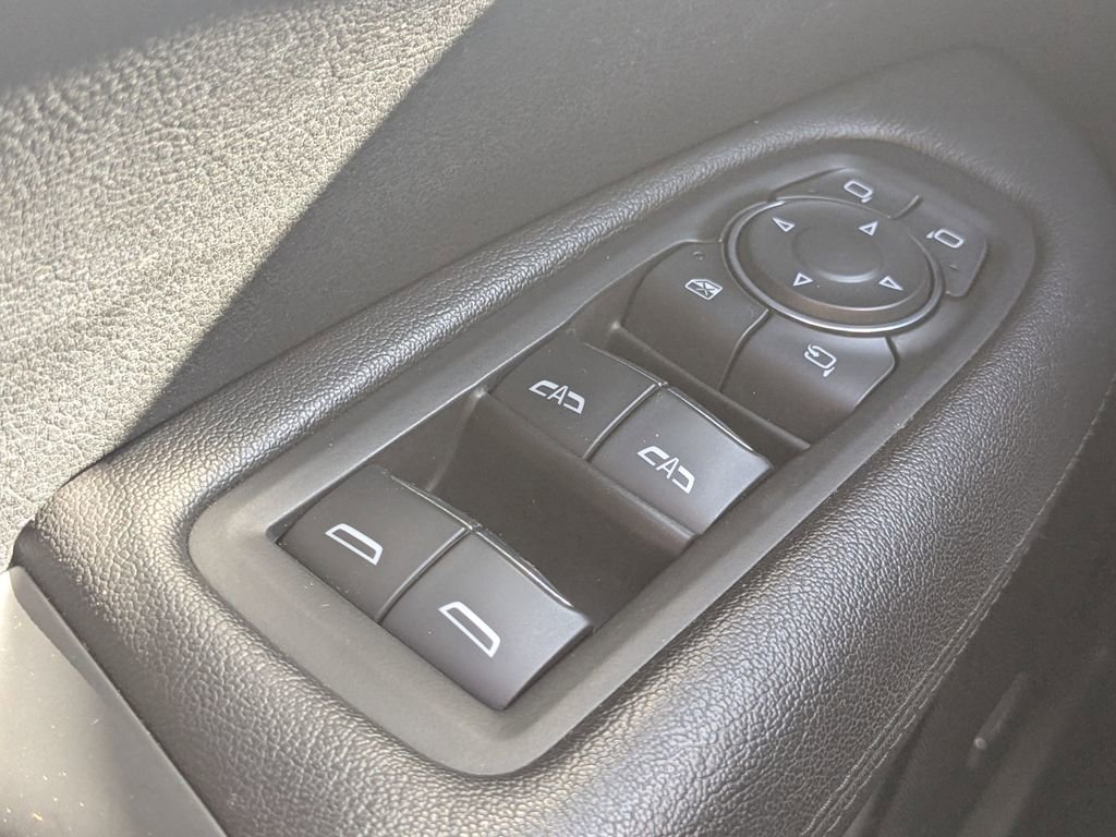 Used 2017 Cadillac XT5 Luxury w/ Advanced Security Package image 12