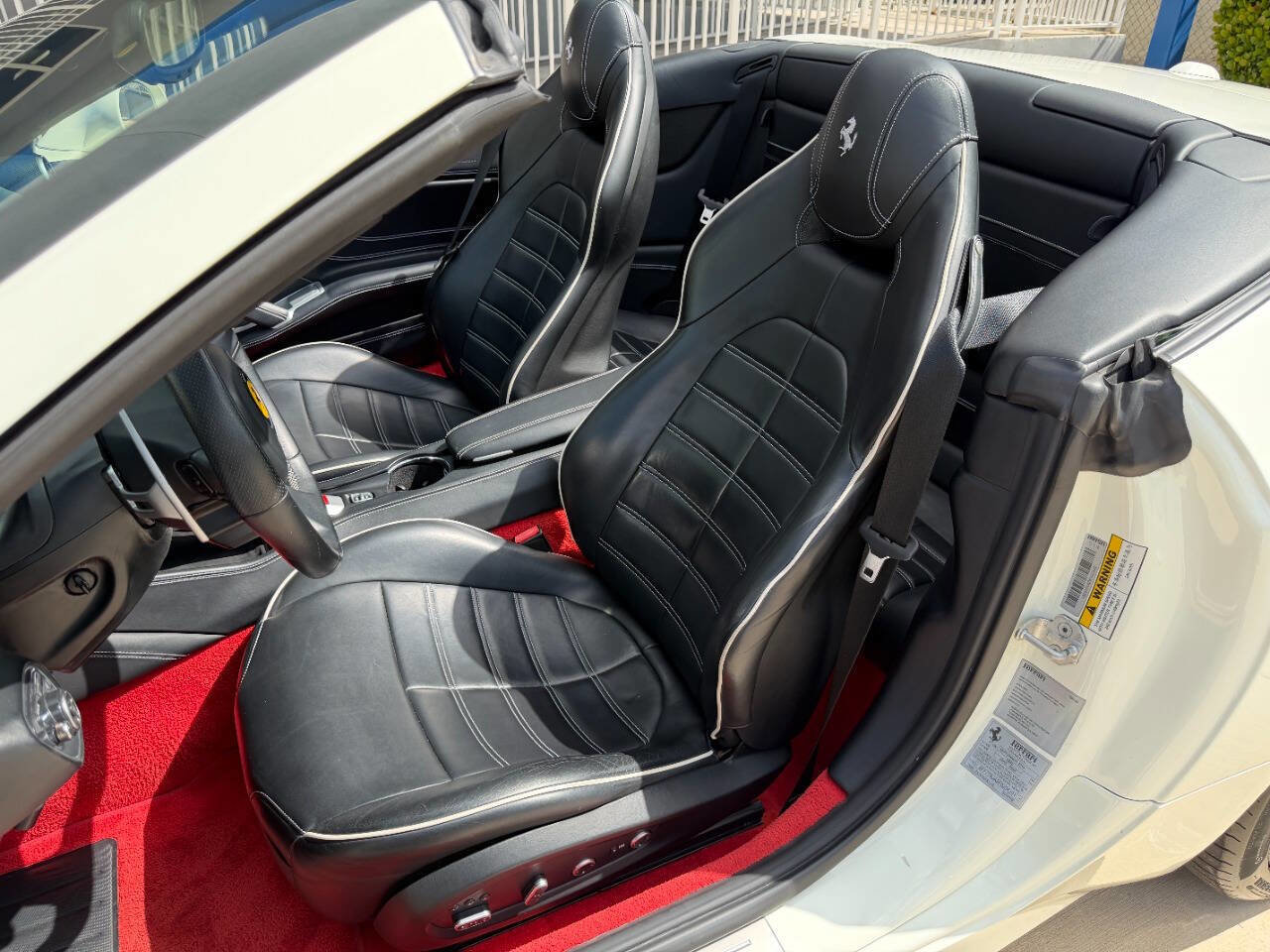 Used 2015 Ferrari California T RWD image 17