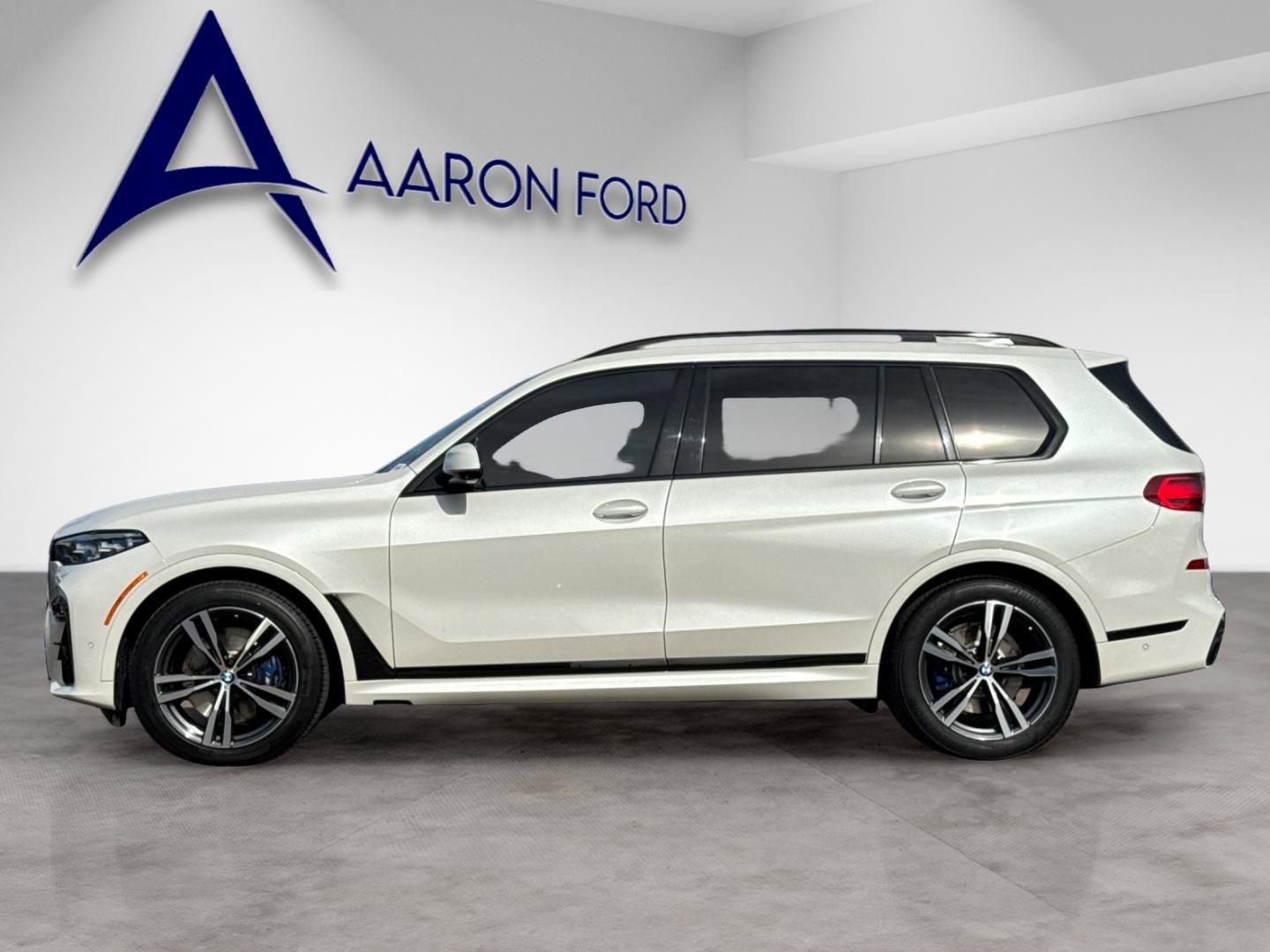 Used 2021 BMW X7 xDrive40i w/ M Sport Package image 2