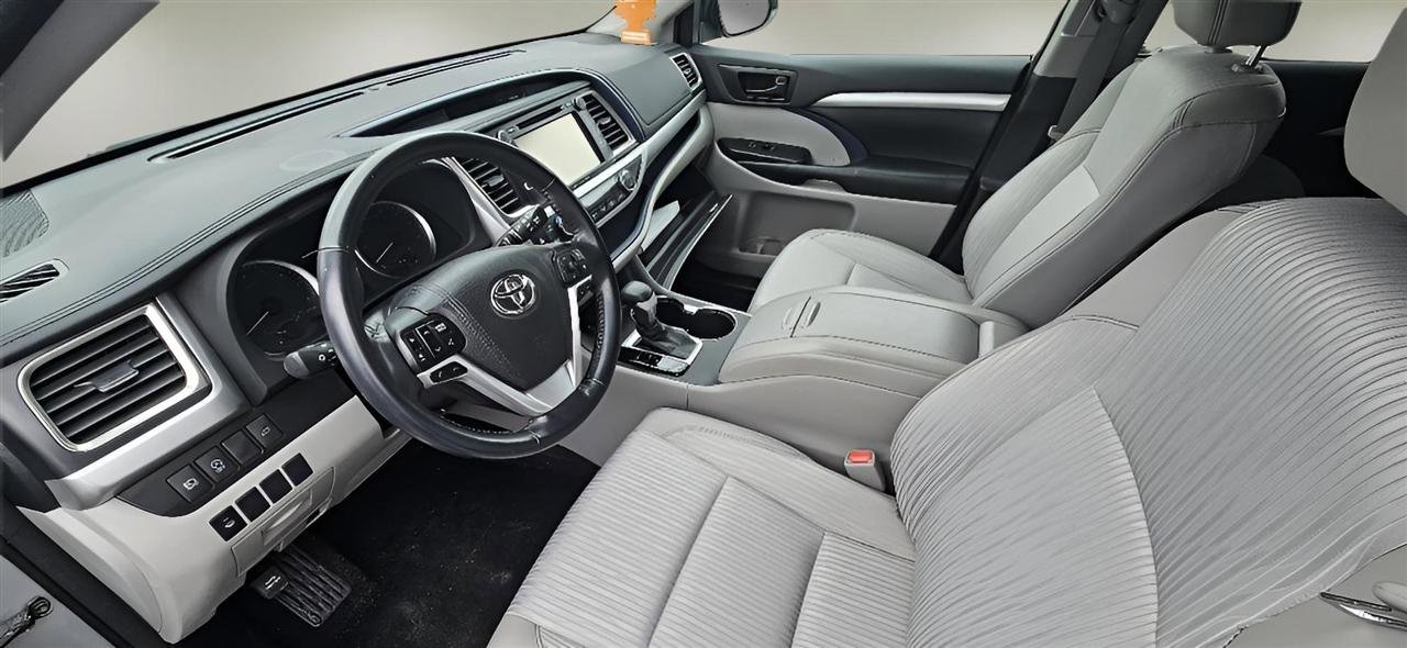 Used 2018 Toyota Highlander Plus image 9