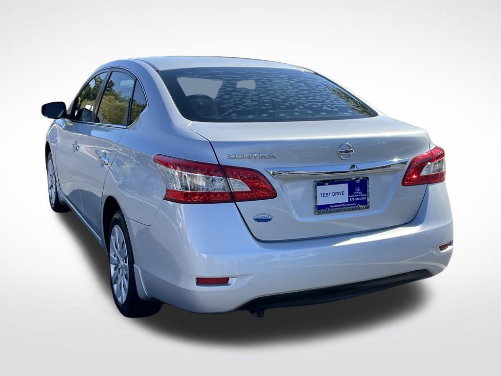 Used 2015 Nissan Sentra S FWD image 4