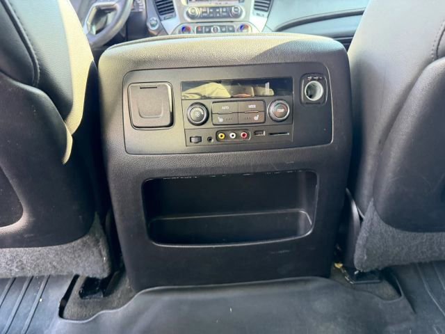 Used 2015 Chevrolet Suburban LTZ AWD/4WD image 17