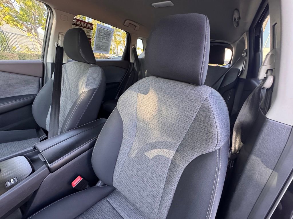 Certified 2023 Nissan Rogue SV FWD image 13