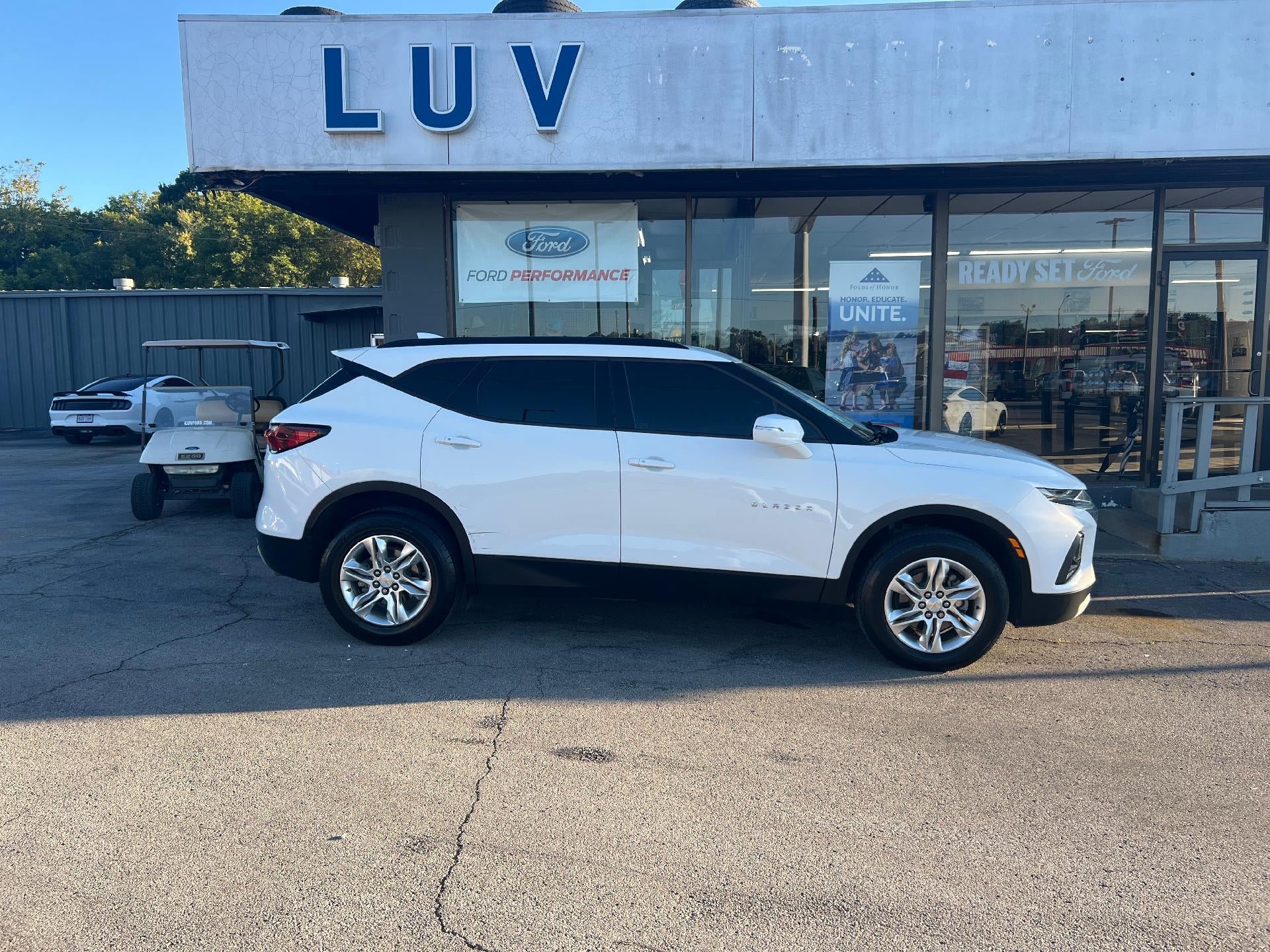 Used 2020 Chevrolet Blazer LT FWD image 2