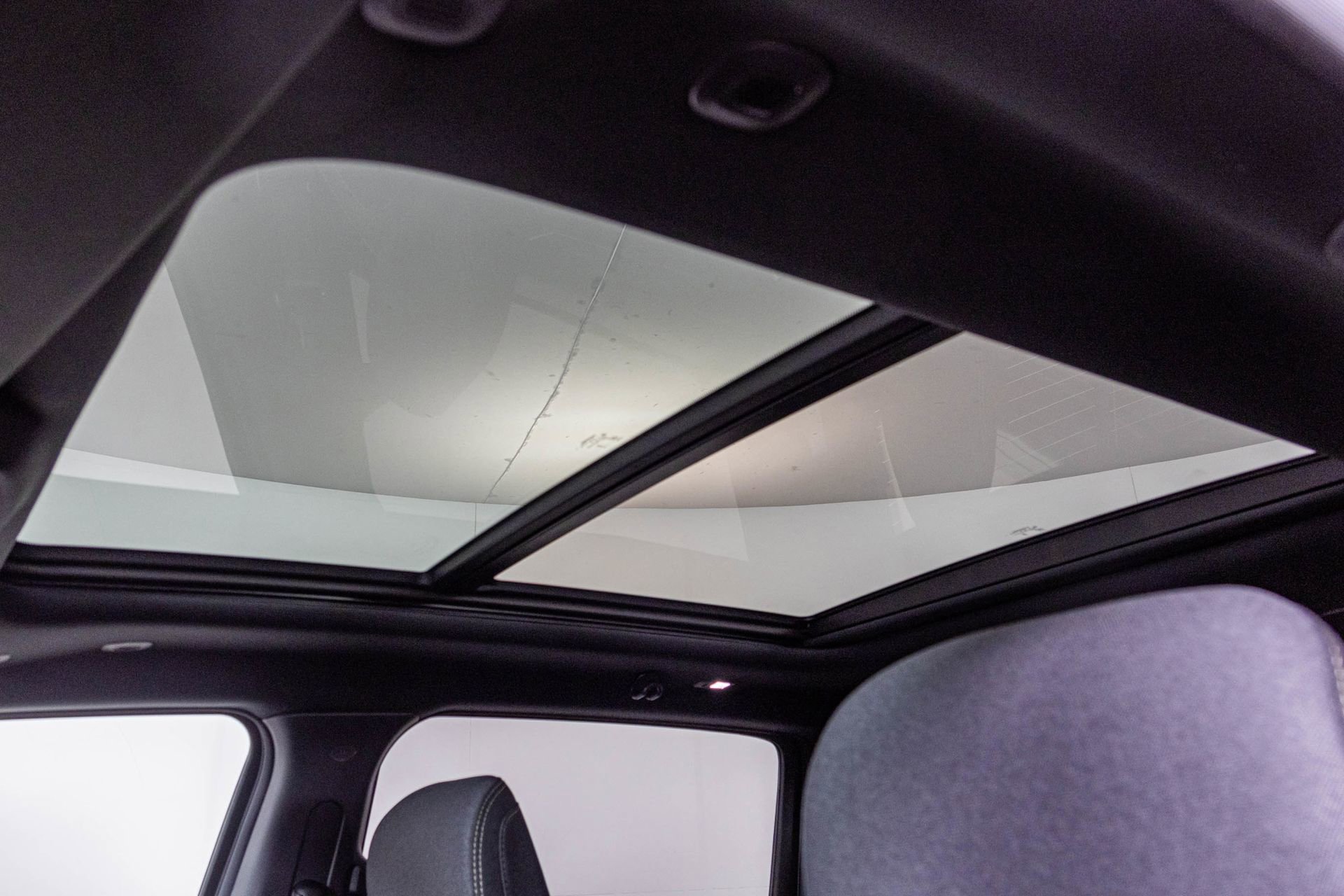 New 2026 RAM 1500 4x4 Crew Cab image 5