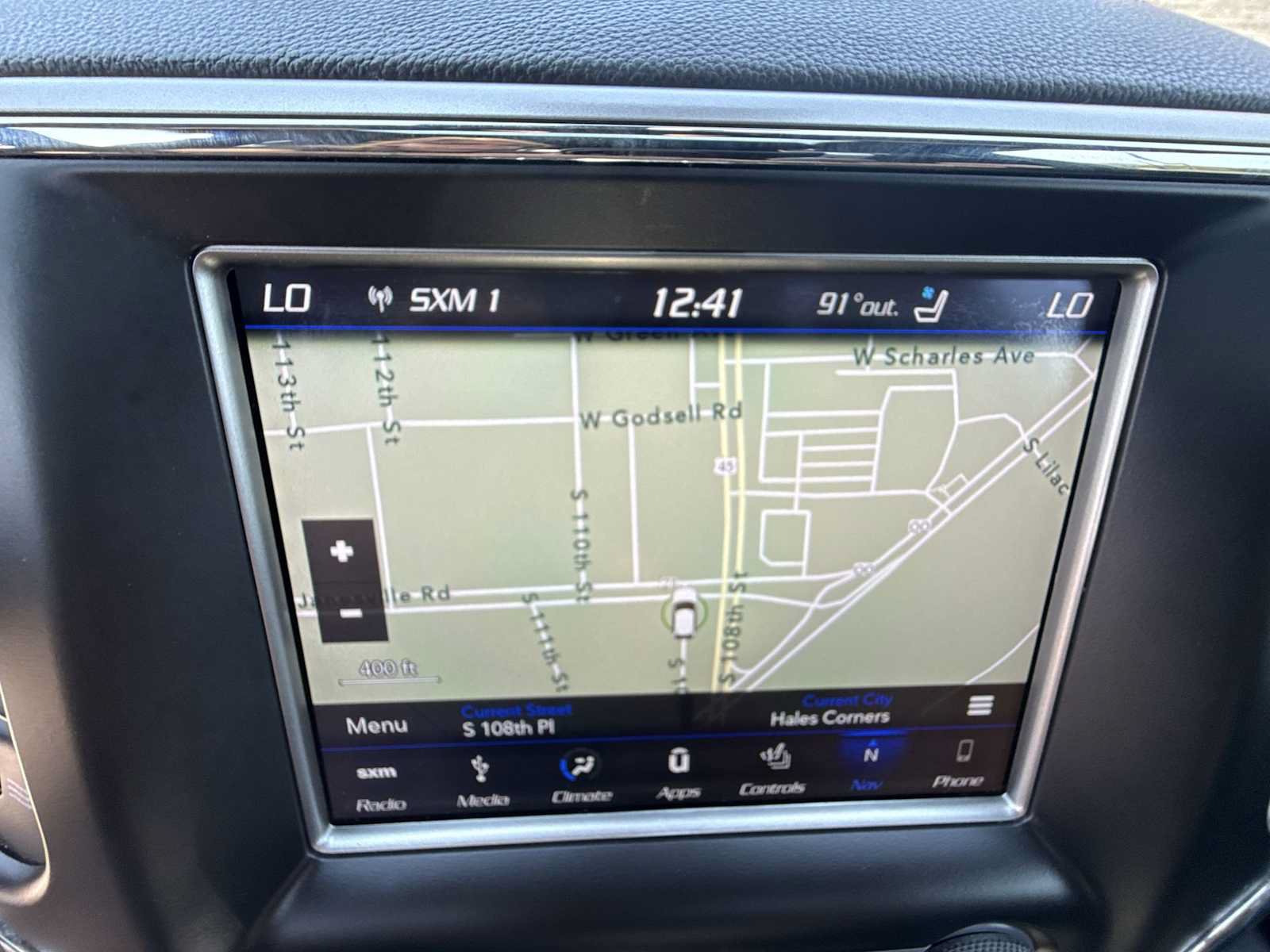 Used 2018 Jeep Grand Cherokee Overland AWD/4WD image 14