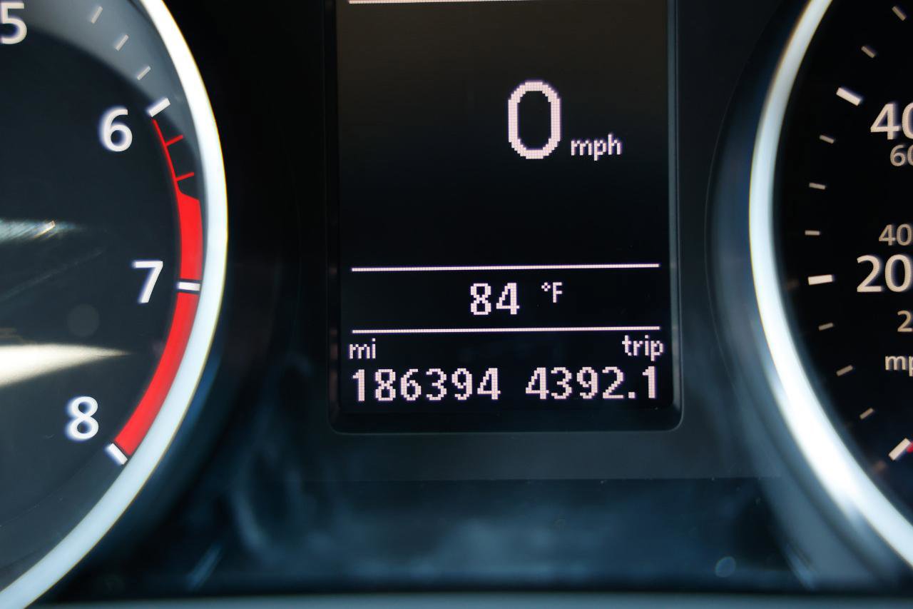 Used 2017 Volkswagen Passat 1.8T S image 39