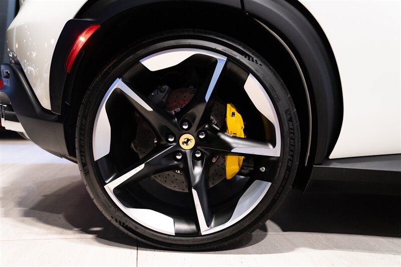 Used 2026 Ferrari Purosangue AWD/4WD image 30