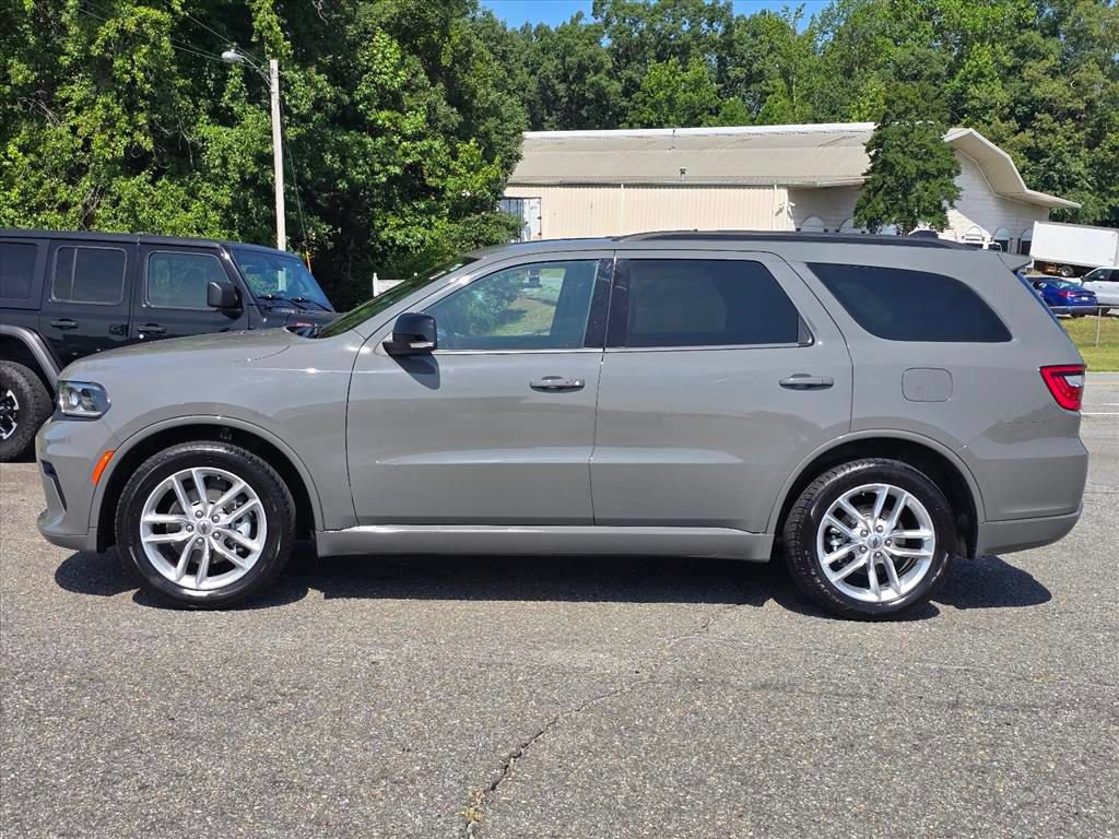 Used 2024 Dodge Durango GT RWD image 23