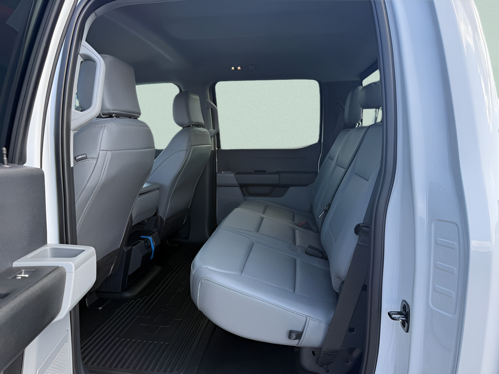 New 2026 Ford F350 XL w/ FX4 Off-Road Package AWD/4WD image 5