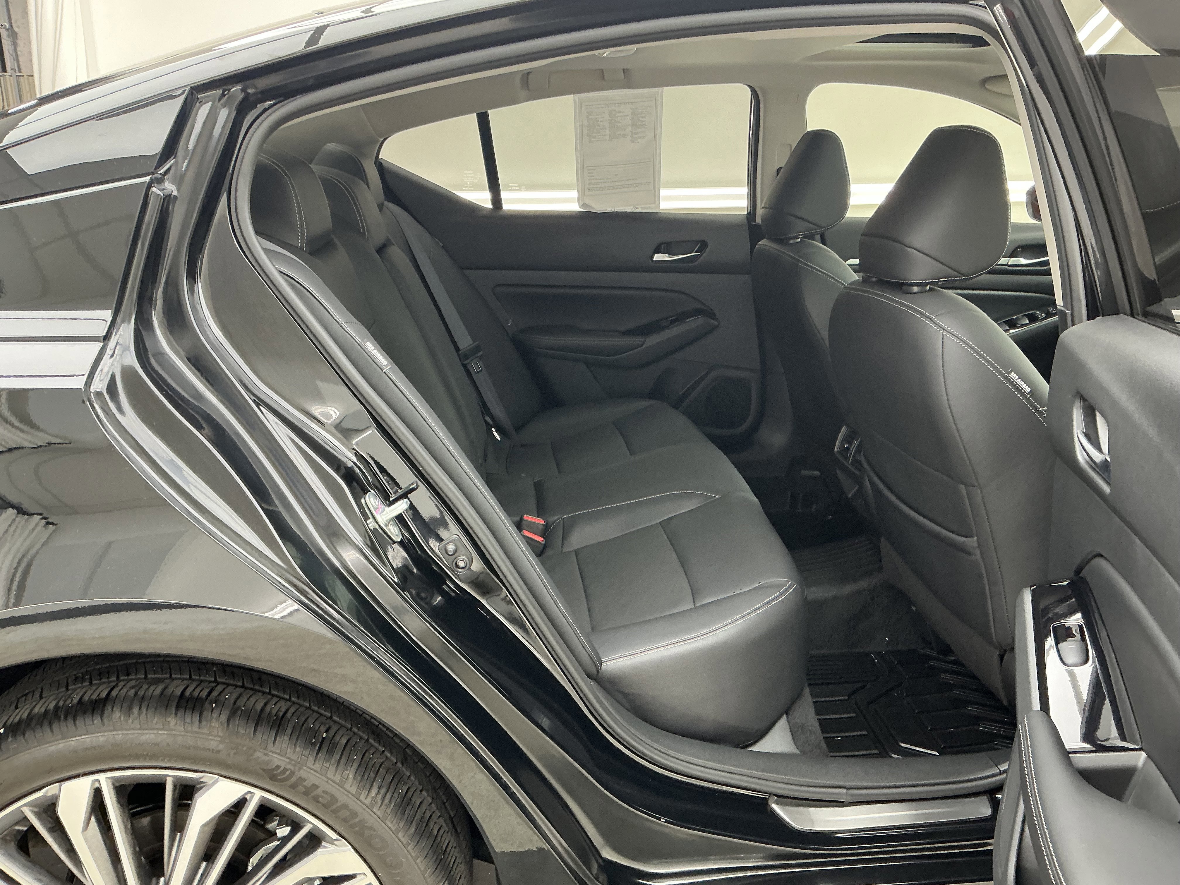 Used 2024 Nissan Altima 2.5 SL image 23