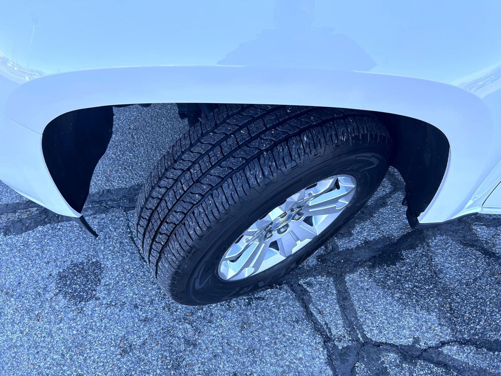 Certified 2022 Chevrolet Colorado LT w/ Chrome Appearance Package image 23