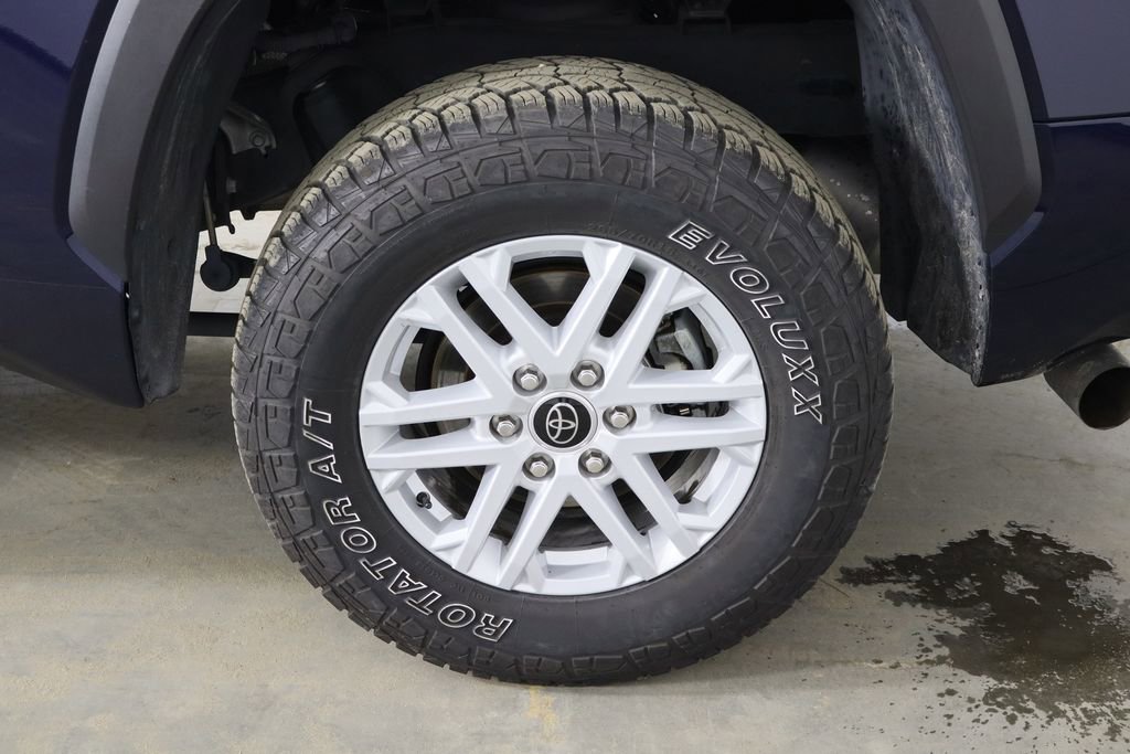 Used 2023 Toyota Tundra SR5 w/ SR5 Convenience Package image 39