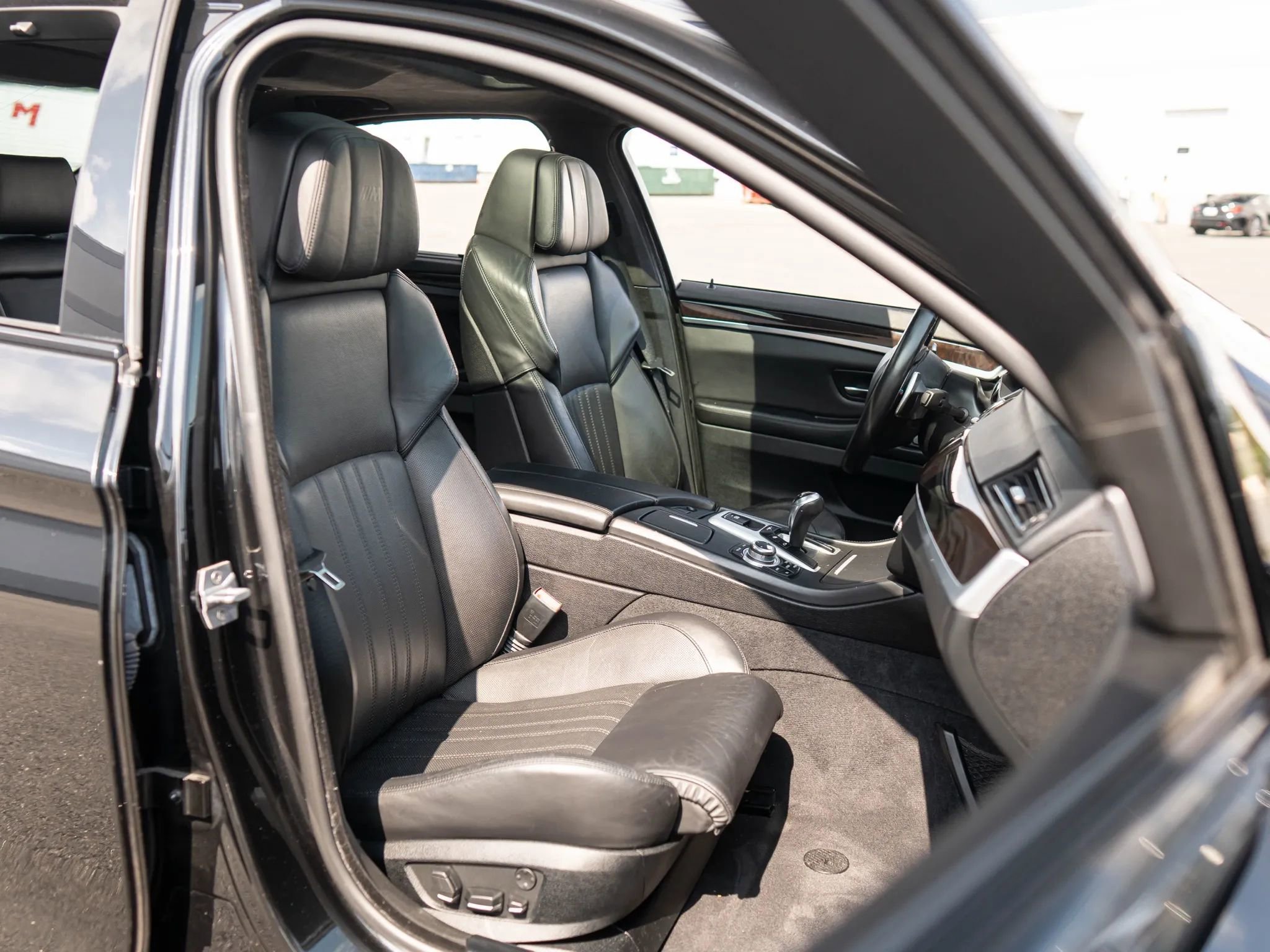 Used 2013 BMW M5 w/ Executive Pkg image 19