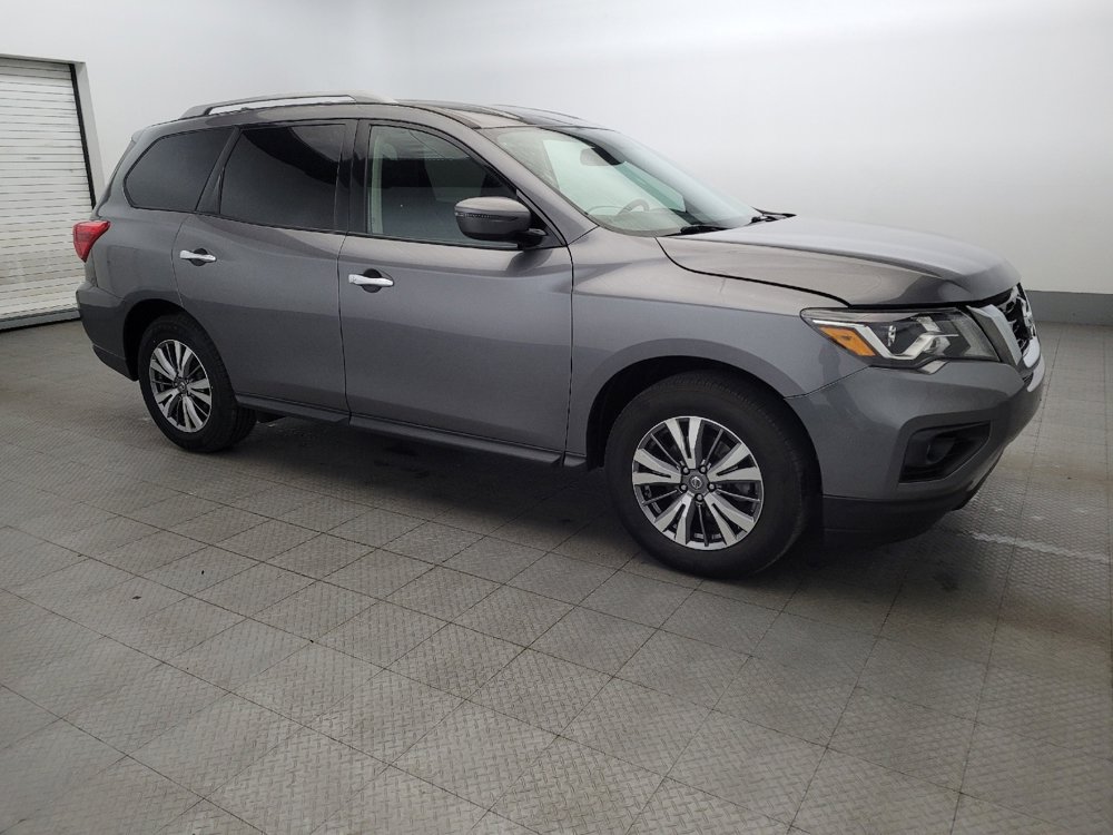 Used 2020 Nissan Pathfinder SV image 11