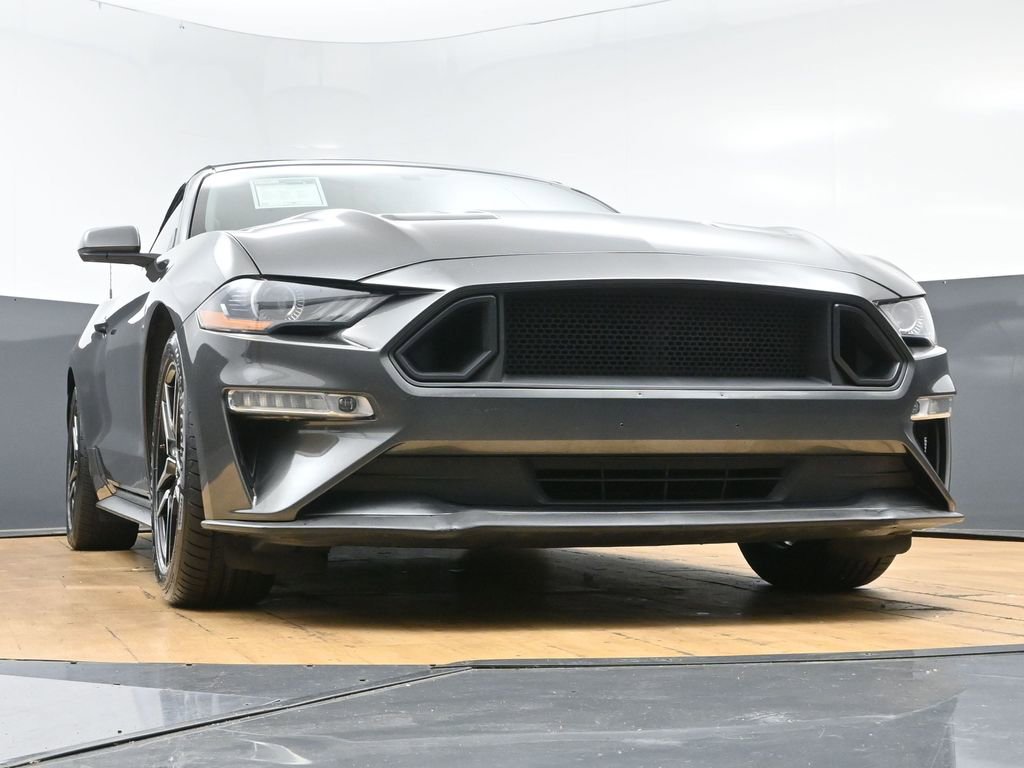 Used 2019 Ford Mustang Premium RWD image 48