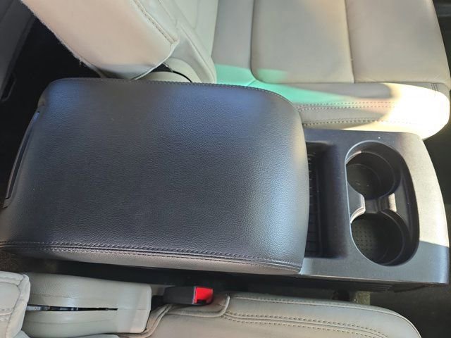 Used 2014 Ford Explorer XLT w/ Equipment Group 202A image 20
