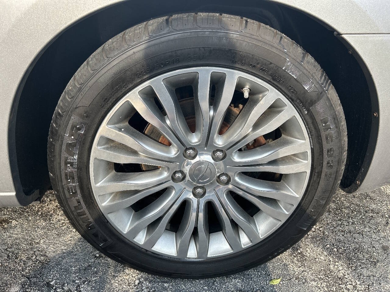 Used 2013 Chrysler 200 Limited FWD image 14