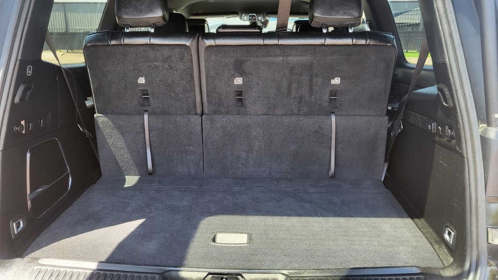 Used 2024 Jeep Wagoneer Series II w/ Flexible Seating Group AWD/4WD image 13
