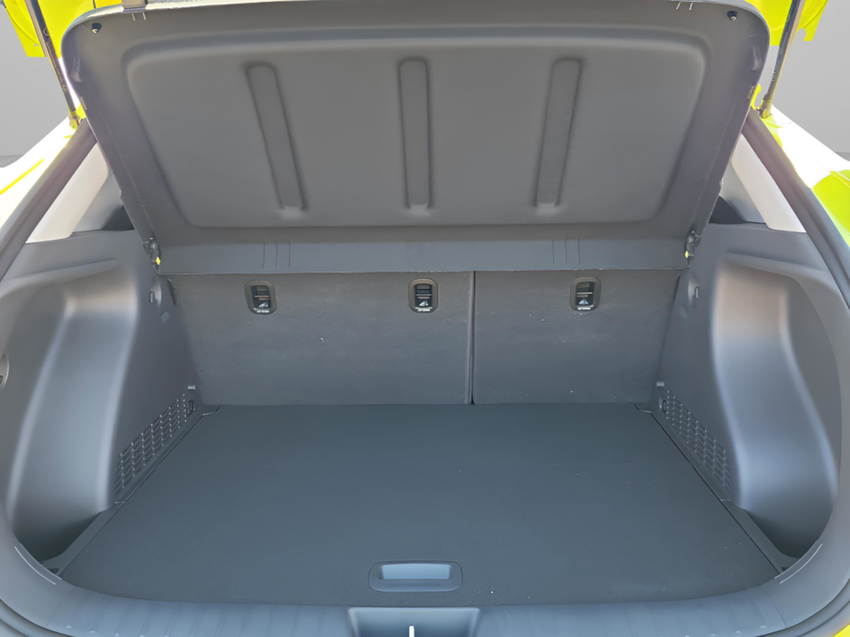 New 2026 Hyundai Kona SEL Premium image 35