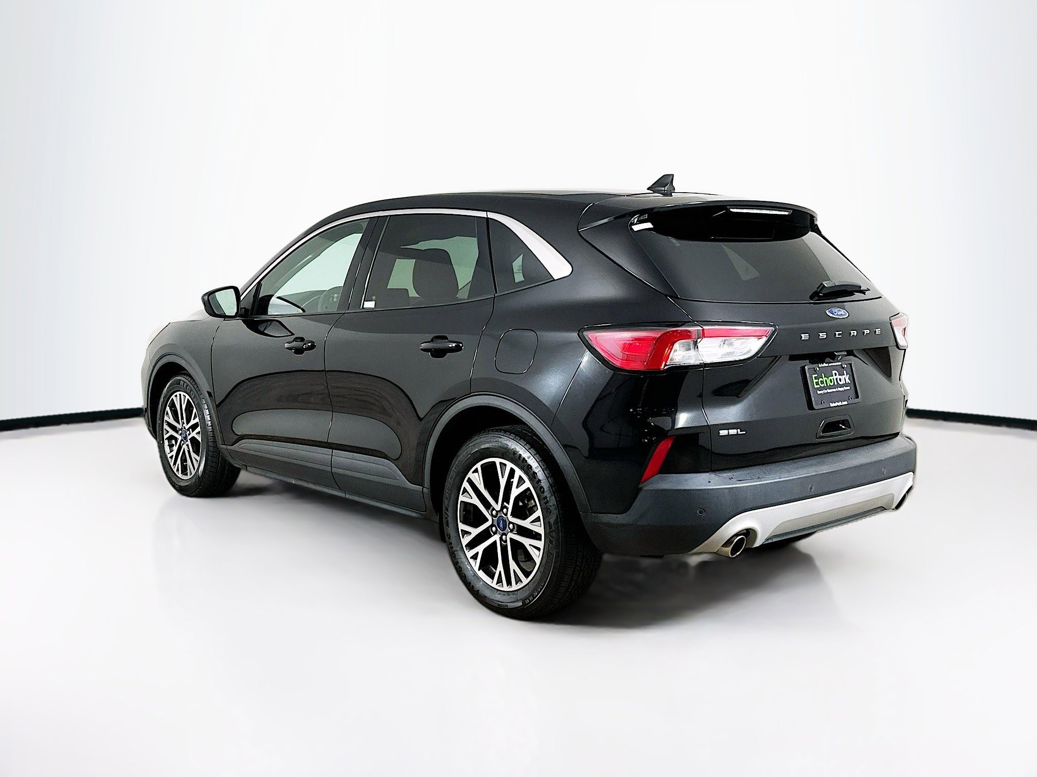 Used 2022 Ford Escape SEL image 5