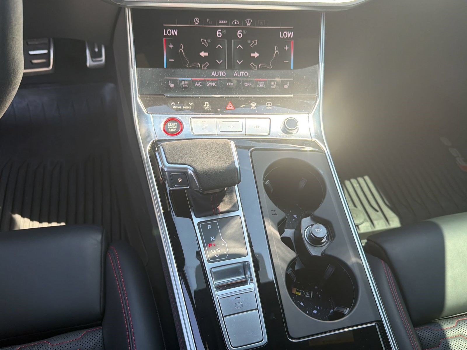 Certified 2023 Audi RS 6 w/ Executive Package AWD/4WD image 17