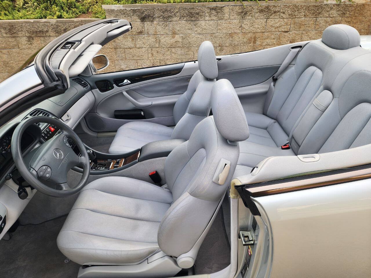 Used 2003 Mercedes-Benz CLK 320 Cabriolet image 16
