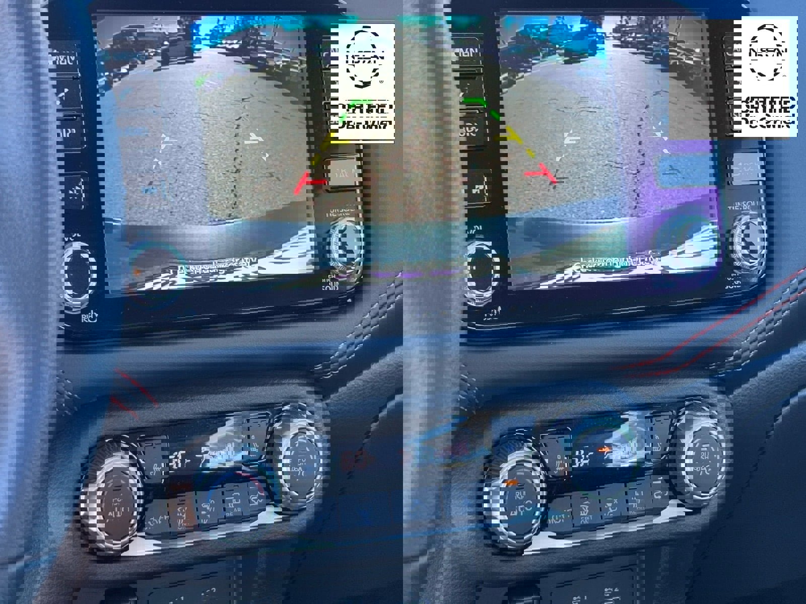 Certified 2025 Nissan Versa SR w/ Trunk Package image 26