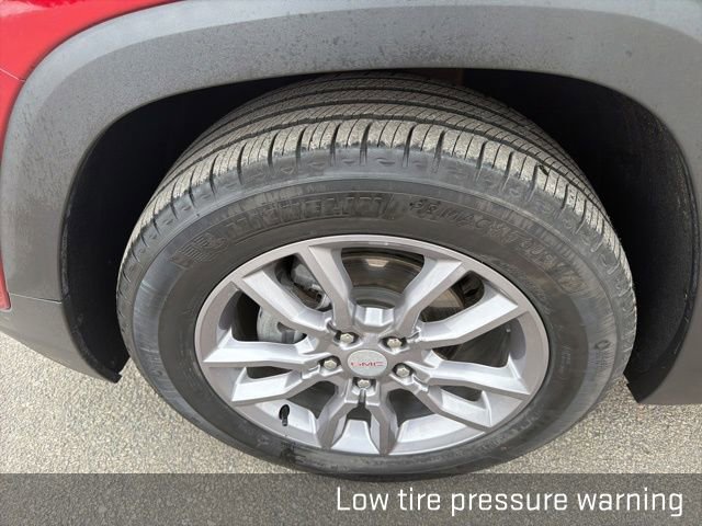 Used 2023 GMC Terrain SLT image 32