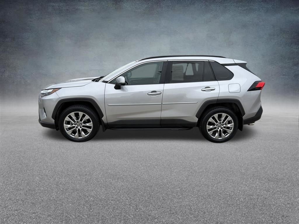 Used 2022 Toyota RAV4 XLE Premium AWD/4WD video 2