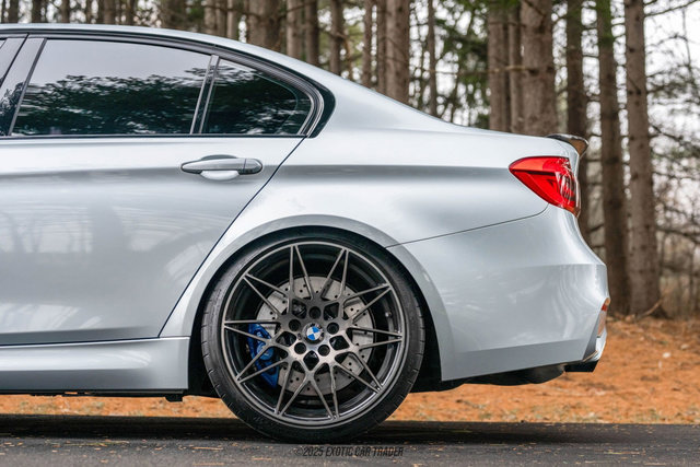 Used 2018 BMW M3 RWD image 5