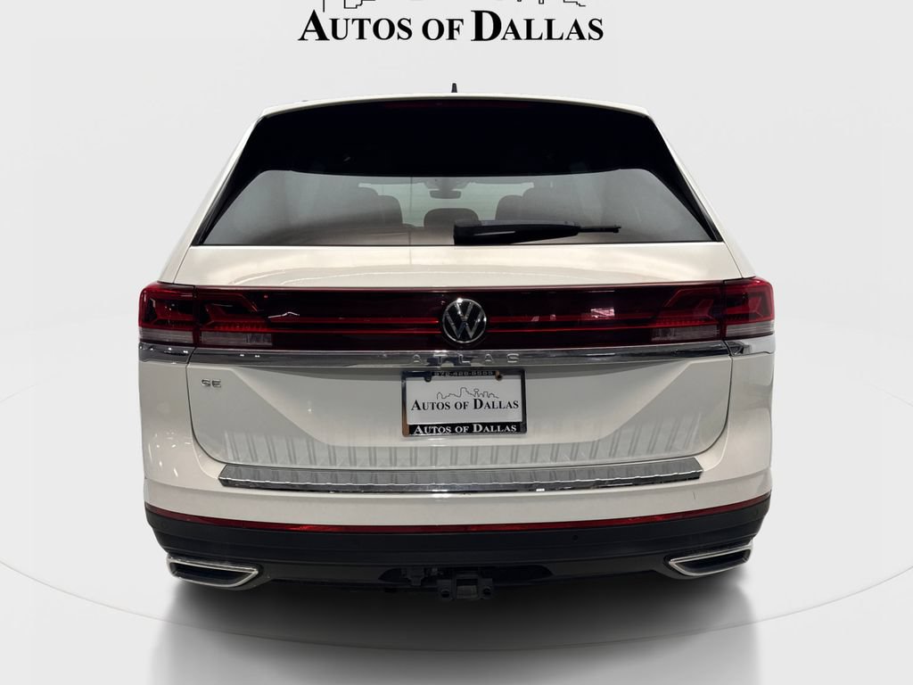 Used 2024 Volkswagen Atlas SE w/ Panoramic Sunroof Package FWD image 8