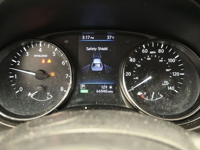 Used 2018 Nissan Rogue SV image 11