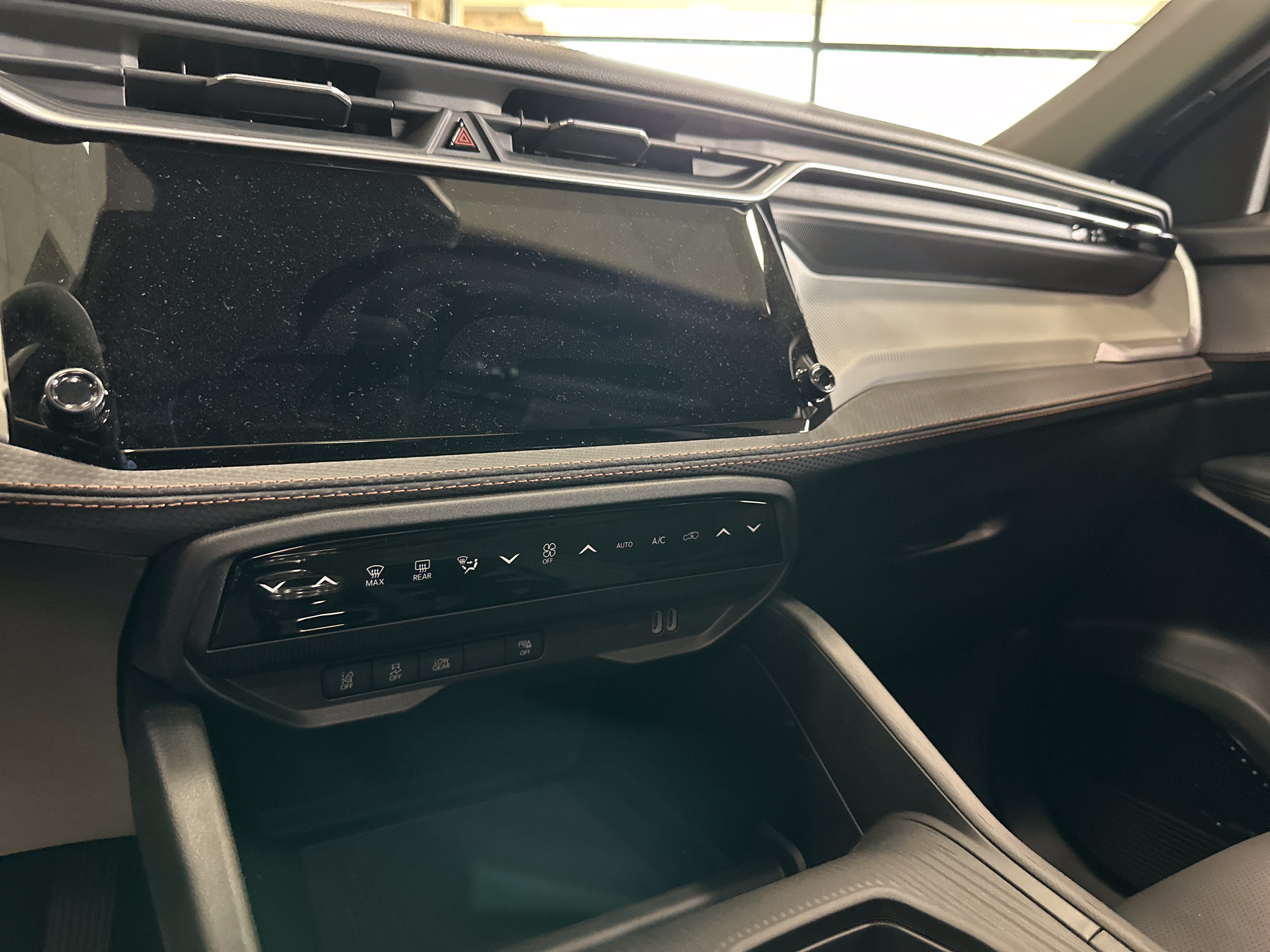 New 2026 Jeep Cherokee Limited AWD/4WD image 33