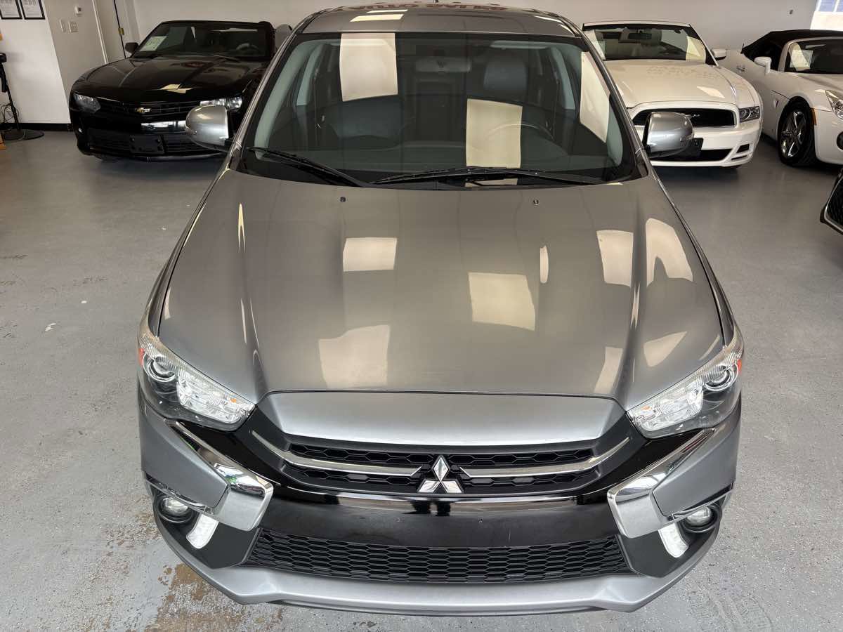 Used 2018 Mitsubishi Outlander Sport SE image 2