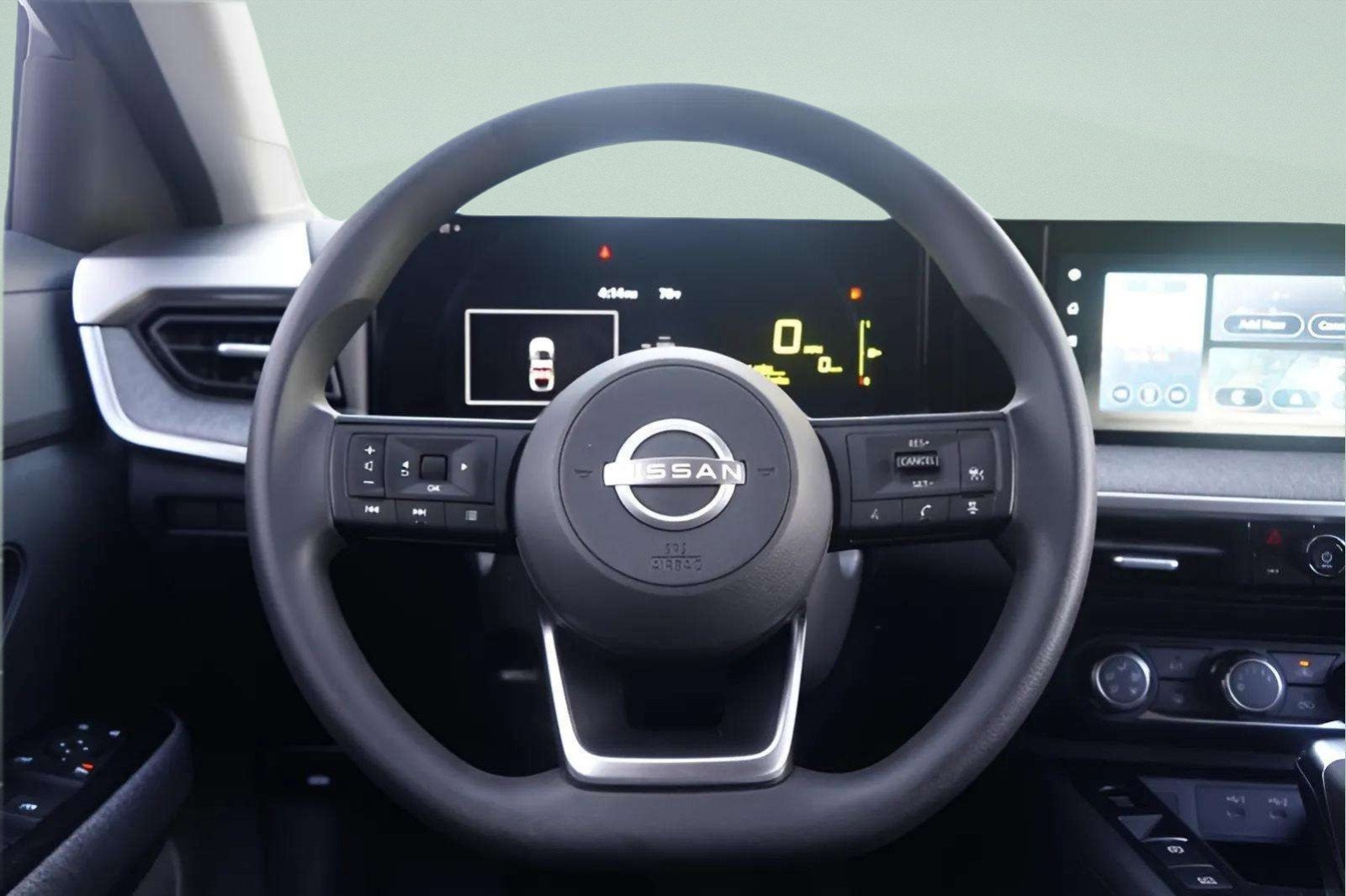 Used 2025 Nissan Kicks SV image 31