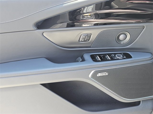 New 2025 Lincoln Nautilus Reserve w/ Jet Appearance Package image 22