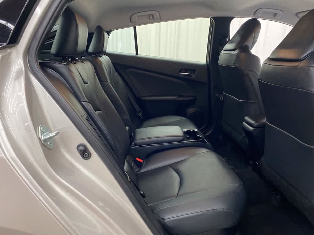Used 2019 Toyota Prius Prime Advanced FWD image 17