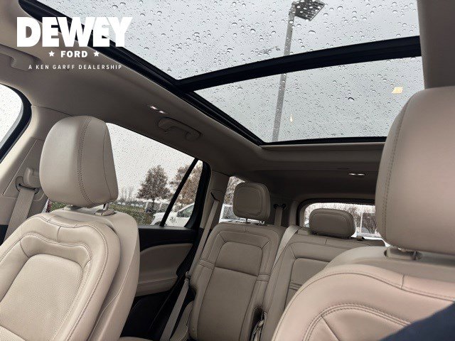 Used 2021 Lincoln Aviator Reserve w/ Equipment Group 201A image 24