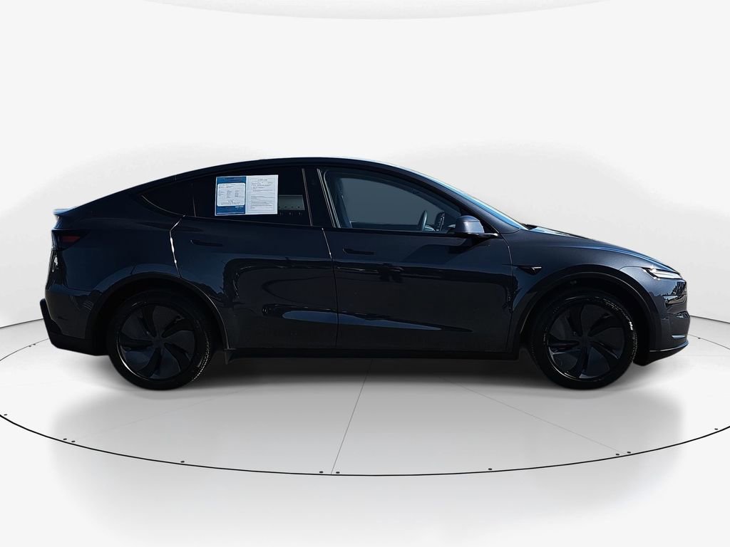 Used 2026 Tesla Model Y 2WD image 4