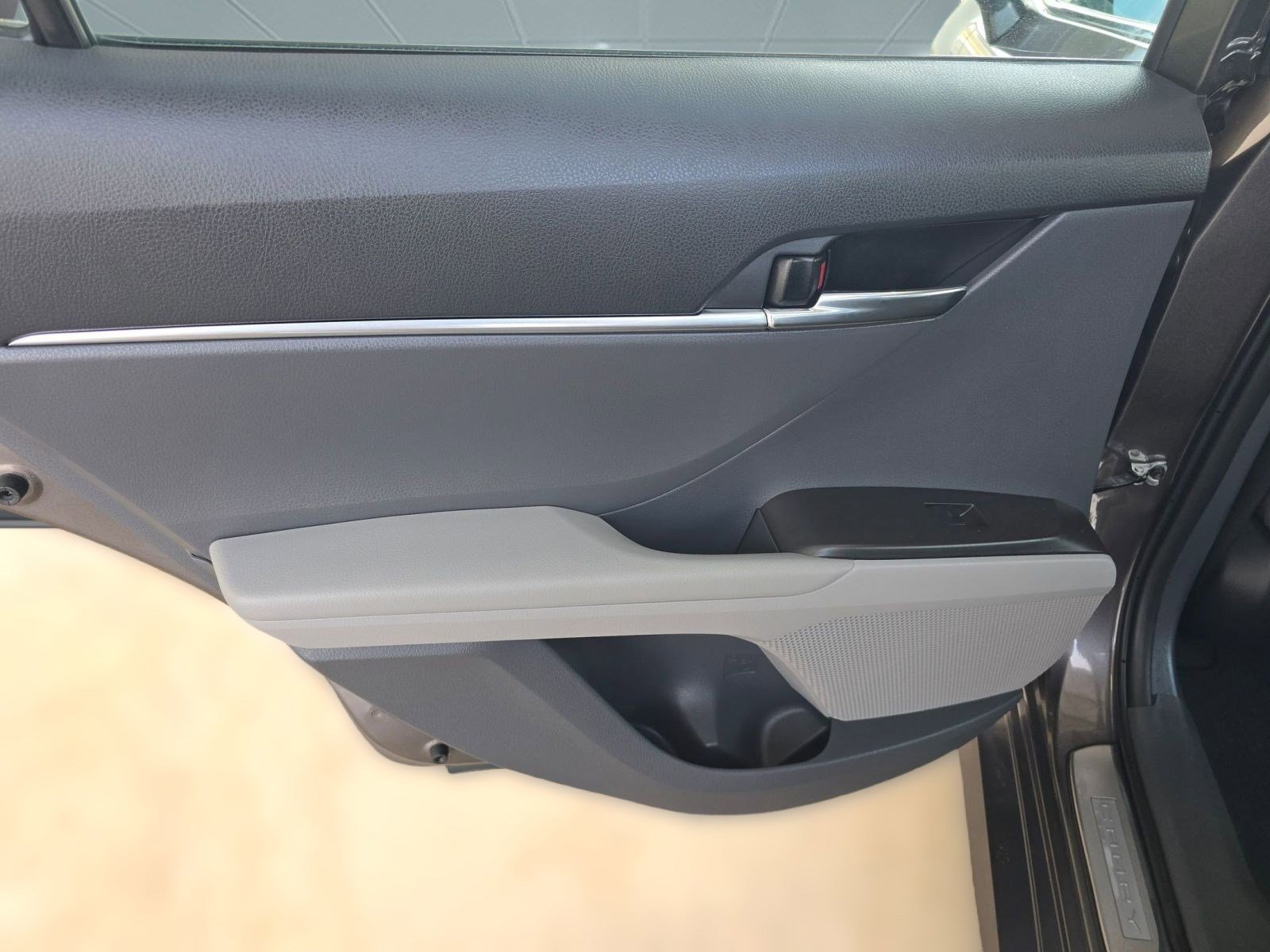 Used 2024 Toyota Camry LE image 21