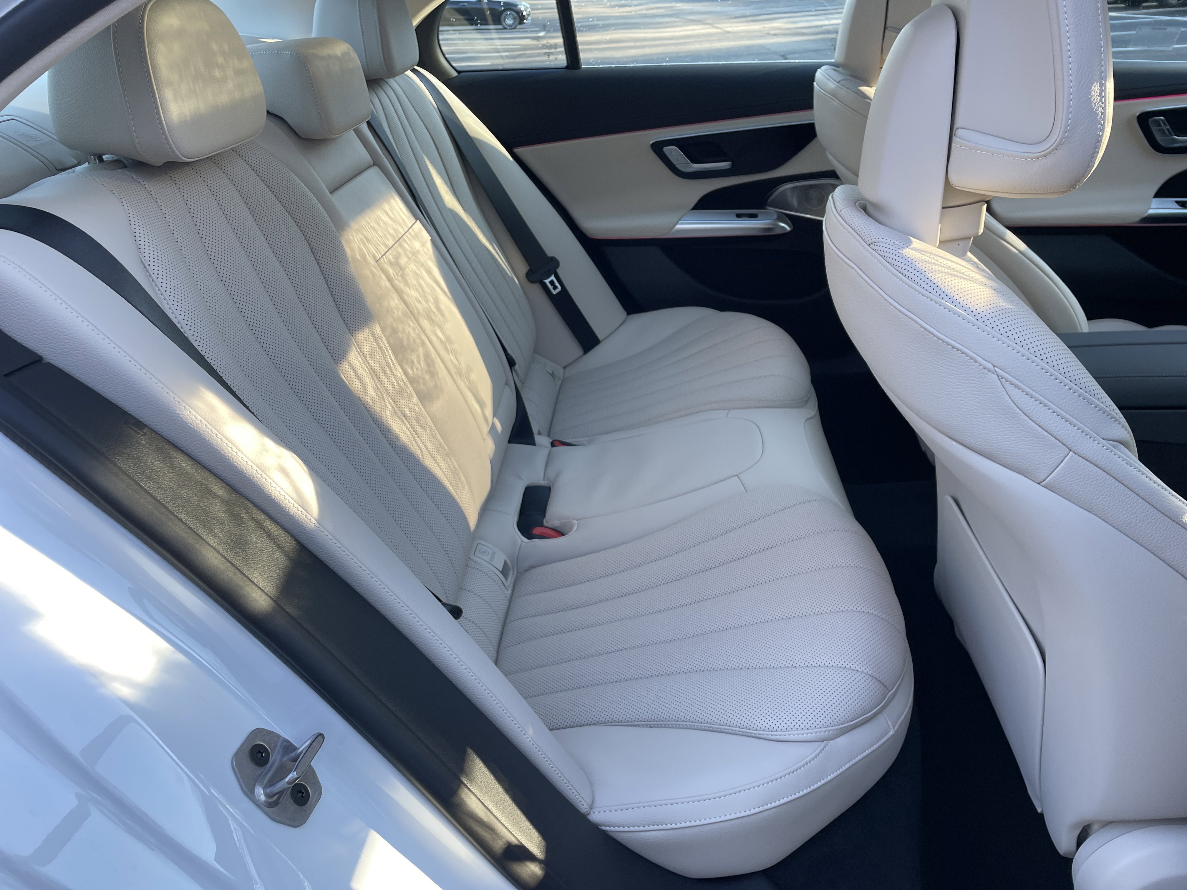 New 2026 Mercedes-Benz E 450 4MATIC Sedan image 41