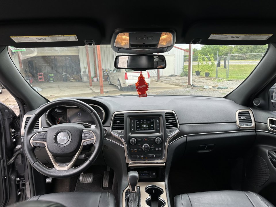 Used 2016 Jeep Grand Cherokee Limited image 11