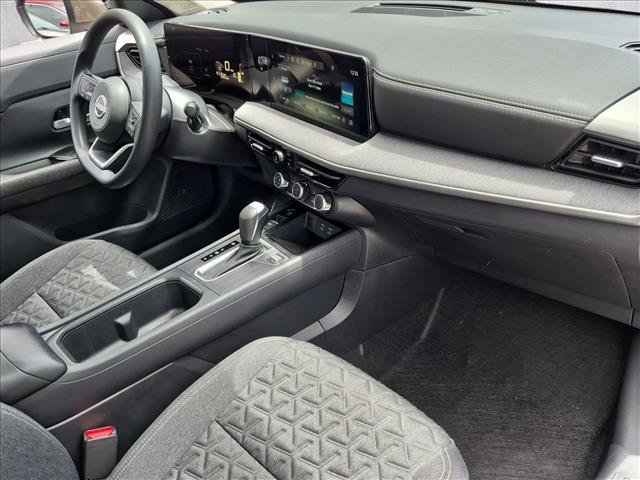 Certified 2025 Nissan Kicks SV w/ SV Premium Package FWD image 21