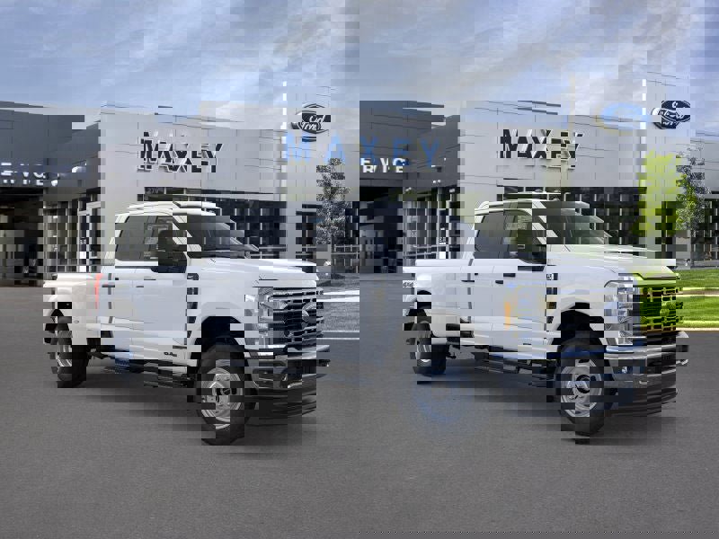 New 2026 Ford F350 XLT image 7