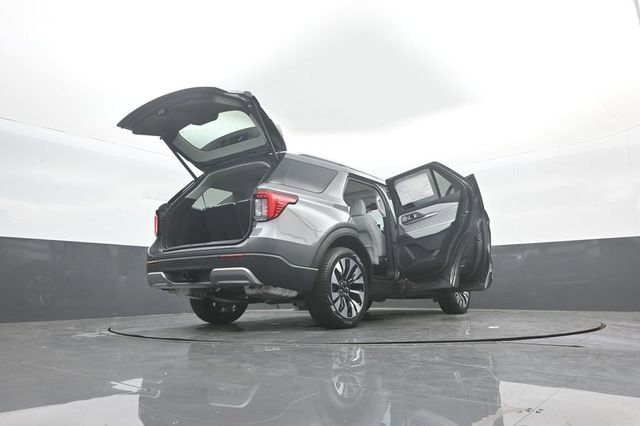 New 2026 Ford Explorer Platinum image 41