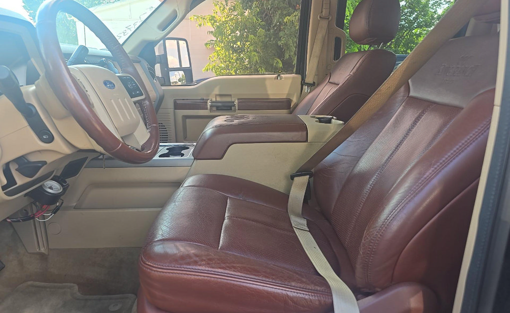 Used 2012 Ford F250 King Ranch w/ King Ranch w/Chrome Pkg AWD/4WD image 11